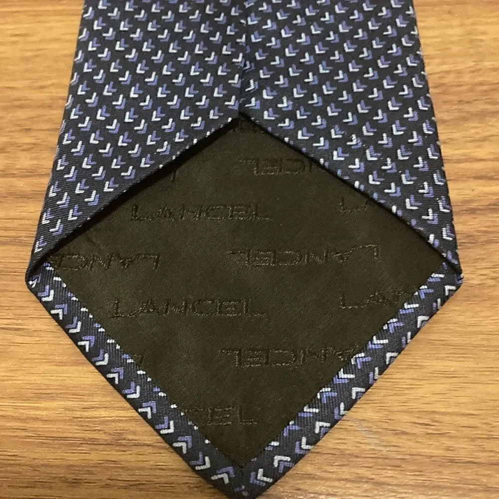 Lancel NWOT Silk Tie in Blue Signature Lancel Print. Made in Italy.
